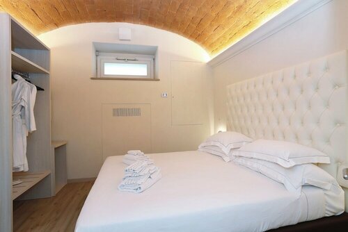 Florence Luxury Guest House, Забронировать Гостевой дом Санта-Мария-Новелла Флоренция, рядом с Рынок Святого Лоренцо