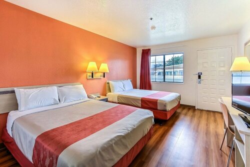 Motel 6 Salinas, CA - North Monterey Area, Reservar Motel Salinas Monterey Wine Country