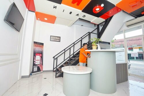 Front One Cabin Tirtonadi Solo, Prenota Hotel Solo. Central Java