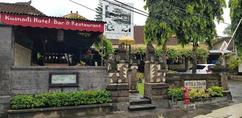 Kusnadi Hotel, Prenota Hotel Legian Badung