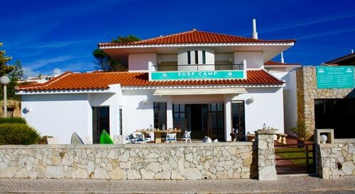 Ericeira Surf Camp, Varaa Hotelli Ericeira 