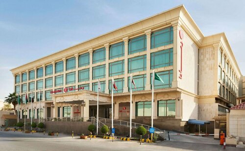 Ramada by Wyndham Riyadh, Забронировать Отель Отели Эр-Рияд с завтраком, Завтраки