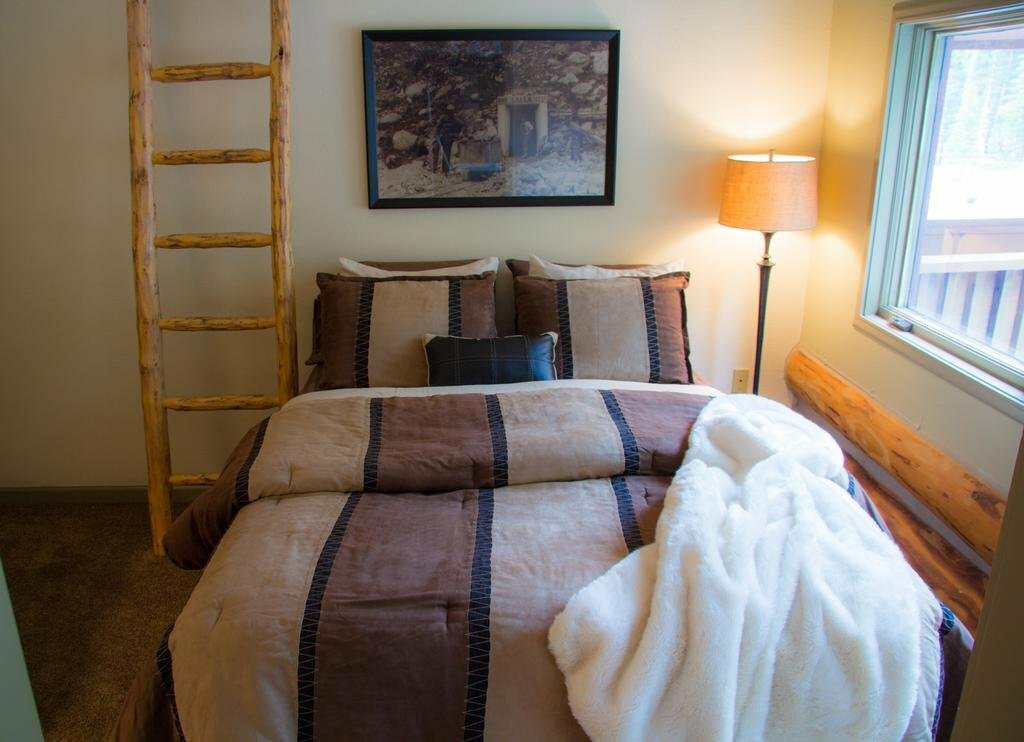 The Silver Lake Lodge