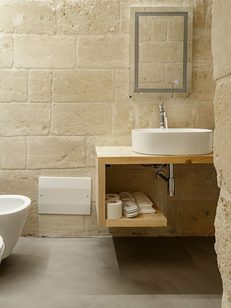 Hydria Rooms