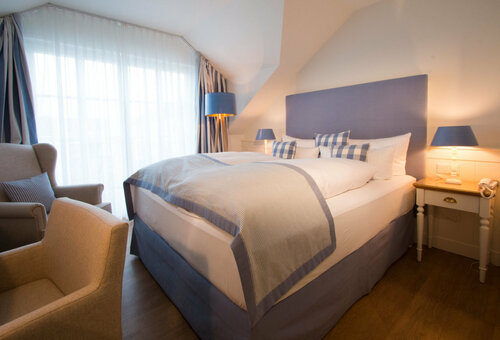 Fuchsbau Romantik Hotel & SPA Restaurant & FOX Bar, Забронировать Отель Тиммендорфер-Штранд Bay of Lubeck