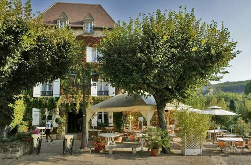 Hostellerie du Passeur - Hôtel & Restaurant - Climatisation et Piscine chauffée, Забронировать Отель Отели Лез-Эзи-де-Тайак-Сирёй с парковкой, Парковка