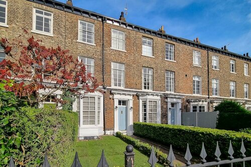 Holgate Bridge York, Book Hotel 4-stjernede hoteller i Merseyside, 4*