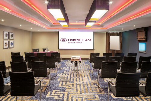 Crowne Plaza London - Gatwick Airport by IHG, Забронировать Отель Гатвик Западный Суссекс