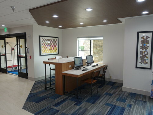 Holiday Inn Express & Suites Brentwood by IHG, Забронировать Отель Брентвуд Область залива Сан-Франциско