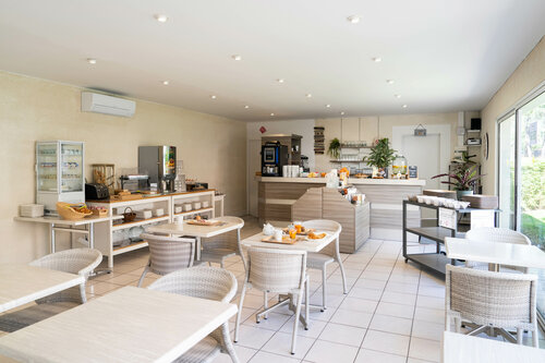Logis Hôtel la Forestière Rest. lInstant Gourmet, Reserva ahora Hotel Hoteles en Aquitania con piscina, Piscina