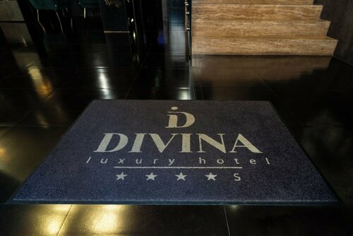 Divina Luxury Hotel, Buchen Sie Hotel Hotels in Latium mit Parkplatz, Parkplätze