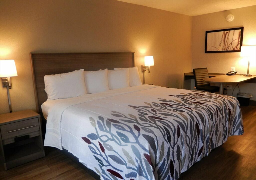 Red Roof Inn