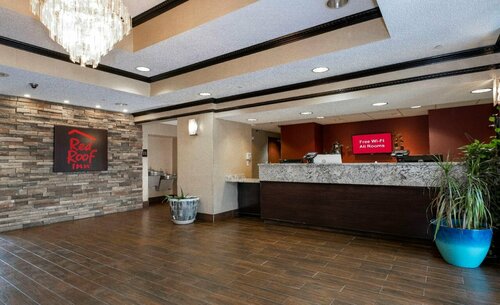 Red Roof Inn & Suites Dover Downtown, Забронировать Отель Довер Делавэр, рядом с Dover Commons Shopping Center