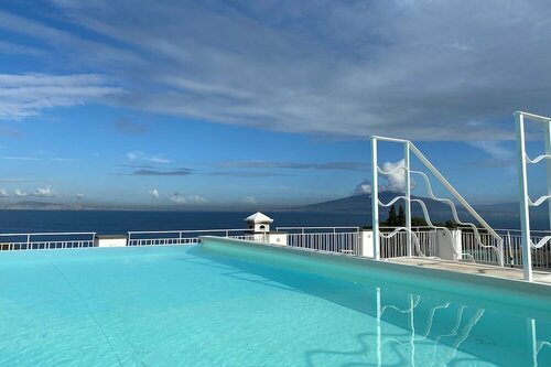 Boutique Hotel Helios, Забронировать Бутик-отель Бутик-отели Сорренто, рядом с Sorrento Lingue, Бутик-отель