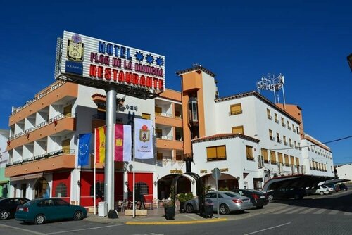 Hotel Flor de la Mancha, Забронировать Отель Ла-Рода Albacete Province, рядом с Церковь Эль-Сальвадор