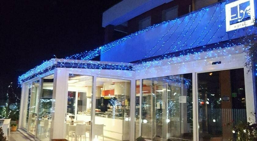 Hotel Elys