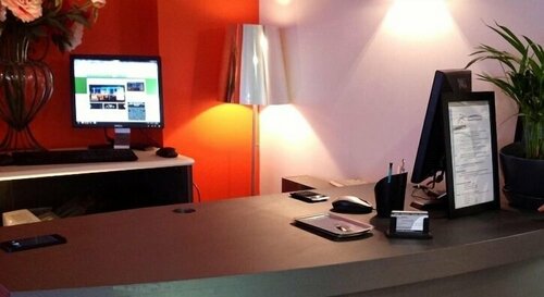 La Nouvelle Passerelle, Book Hotel Hoteller i Rhône-Alps med parkering, Parkering
