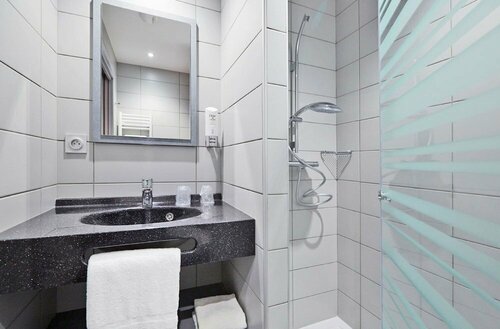 Première Classe Lyon Est - Saint-Priest Eurexpo, Book Hotel Hoteller i Rhône-Alps med parkering, Parkering