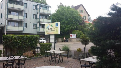 Hotel Restaurant Pizzeria Mare & Monti, Rezerwuj Hotel Bassersdorf 