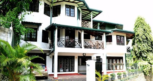 Гостевой дом Kandy Holiday Home, Забронировать Гостевой дом Канди округ Канди, рядом с British Garrison Cemetery