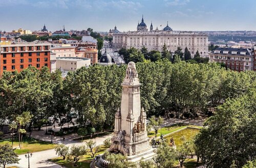 Barceló Torre de Madrid, Забронировать Отель Бизнес-отели Мадрида, рядом с Станция метро Callao, 4* 5*