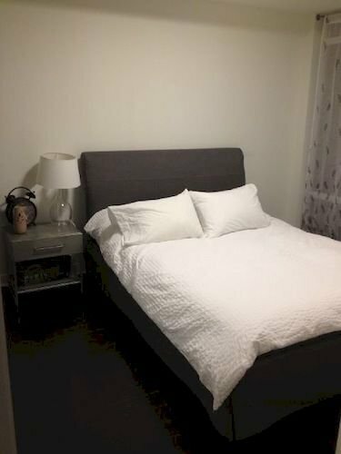 Square One Luxury Furnished Suite, Забронировать Апартаменты/квартира Миссиссога Greater Toronto Area, рядом с Absolute World Towers