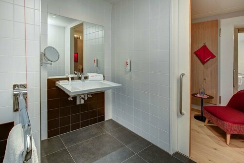 IntercityHotel Duisburg, Забронировать Отель Отели Дуйсбурга с завтраком, Завтраки