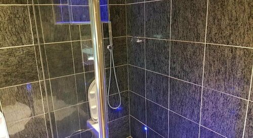 Check Inn Hotel Abuja, Rezervasyon Otel Abuja Bwari
