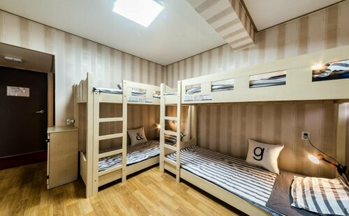 Funstay Inn Guesthouse, Забронировать Гостевой дом Чунгу Пусан, рядом с Рынок Чагальчхи