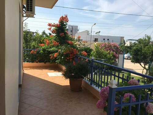 Vila Laura, Varaa Hotelli Hotellit Vlorë County pysäköinnillä, Pysäköinti