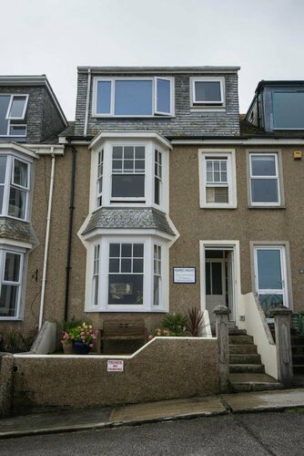 Atlantic Heights Luxury Guesthouse, Varaa Hotelli Hotellit Cornwall pysäköinnillä, Pysäköinti