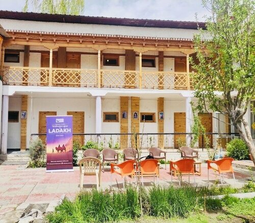 Hotel Khayul