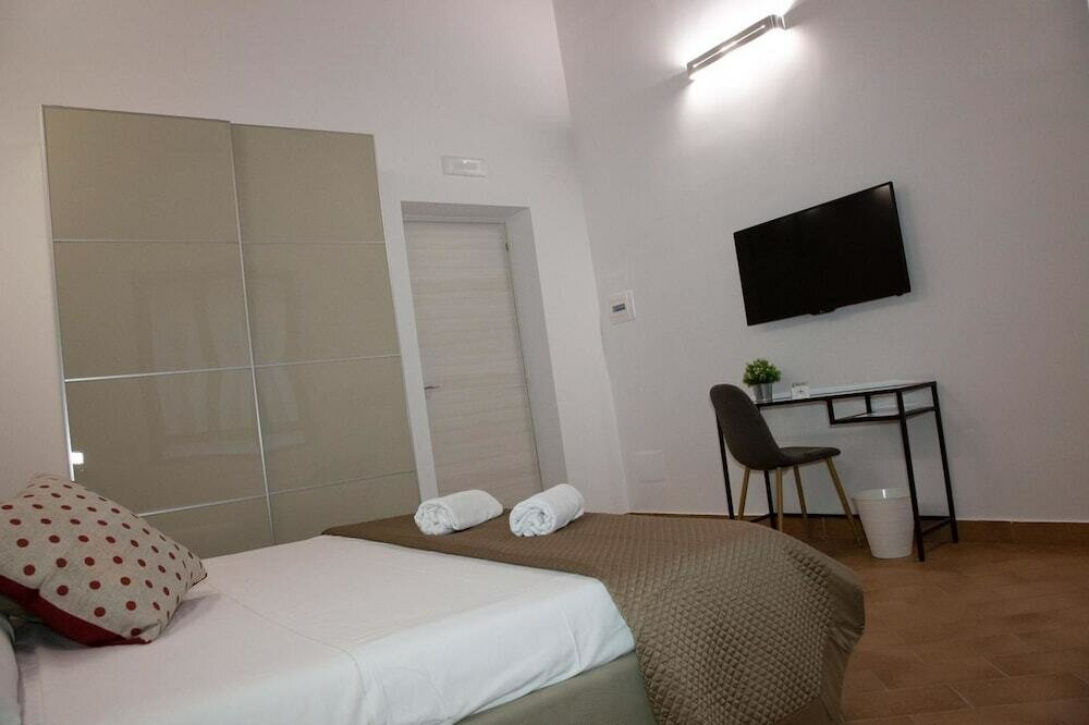 Nardones Suite