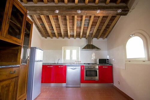 IL Borgo degli Agrumi, Boek Hotel Uzzano Toscane