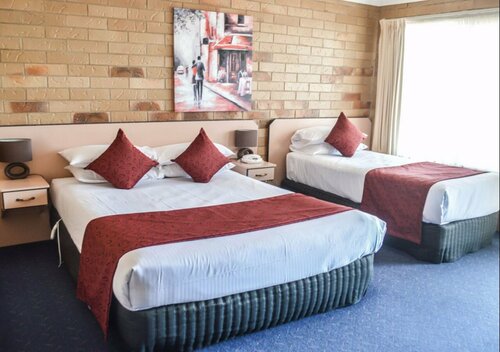 North Parkes Motel, Забронировать Мотель Паркс Central West NSW, рядом с Смотровая площадка «Мемориал-Хилл»