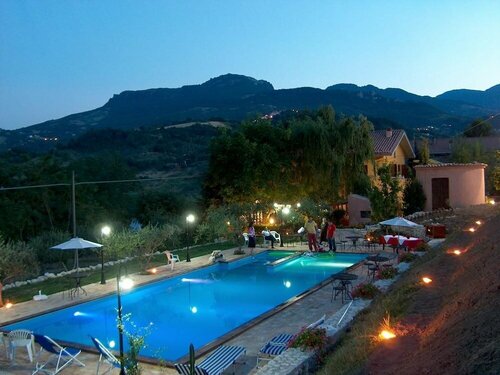Agriturismo La Solagna, Забронировать Отель Отели Монтебелло-ди-Бертона с бассейном, Бассейн