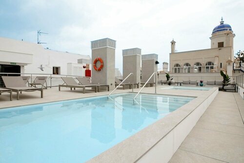 Goodnight Cádiz Apartments, Забронировать Апартаменты/квартира Отели Кадиса с бассейном, рядом с Tavira Tower, Бассейн