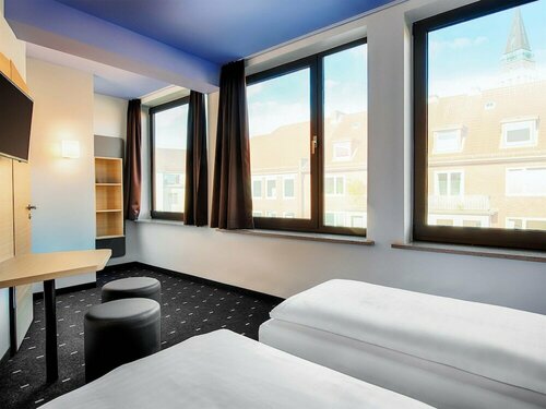B&B Hotel Kiel-Holstenbrücke, Забронировать Отель «постель и завтрак» Отели Киля с завтраком, рядом с Шревенпарк, Завтраки