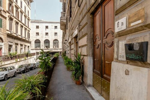 Uniq Guesthouse, Boek Pension Hotels in Lazio met parkeren, Parkeren