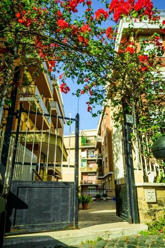 Milus, Rezervați Hotel Hoteluri în Lazio cu parcare, Parcare
