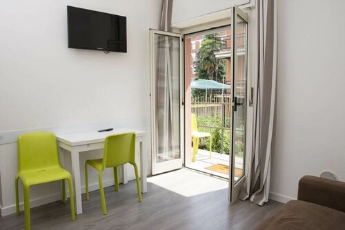 B&B DoveVai, Book Bed and Breakfast Hoteller i Bergamo med parkering, Parkering