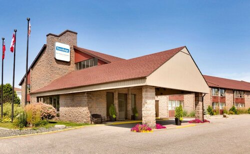 Travelodge by Wyndham North Bay Lakeshore, Prenota Hotel Hotel a Ontario con parcheggio, Parcheggio