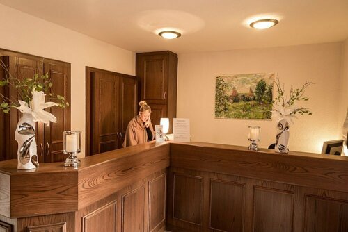 Hotel-Restaurant Zur Kanne, Забронировать Отель Отели Pfalz с завтраком, Завтраки