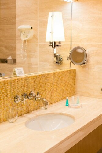 Hostellerie La Farandole, Забронировать Отель Санари-сюр-Мер Bandol Wine Route