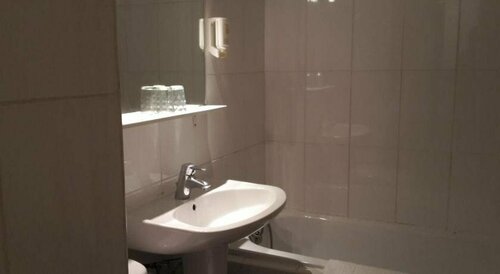 Hotel Boreal, Забронировать Отель Отели Тулузы с бассейном, рядом с Esquirol Metro Station, Бассейн