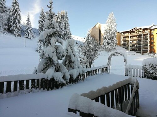 Le Blanchon Hotel, Book Hotel Hoteller i Rhône-Alps med parkering, Parkering