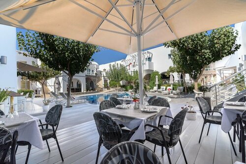La Mer Deluxe Hotel & Spa, Varaa Lomakeskus Kamari Paros