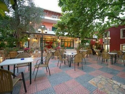 Oasis, Rezervasyon Otel Epirus havuzlu oteller, Yüzme Havuzu