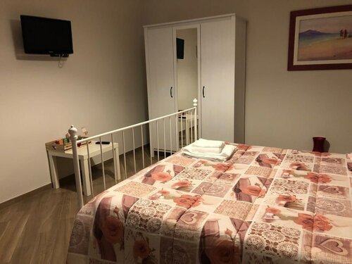 b&b Tre Passi Dalla Torre, Reserva ahora Bed & breakfast Montesarchio Campania