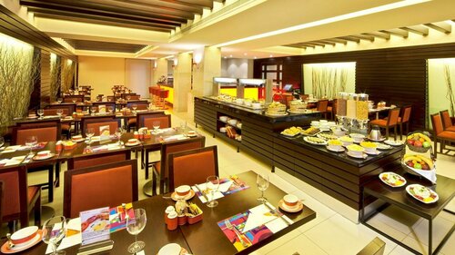 Coral Beirut Al Hamra Hotel, Забронировать Отель Отели Бейрута с завтраком, рядом с Улица Хамра, Завтраки